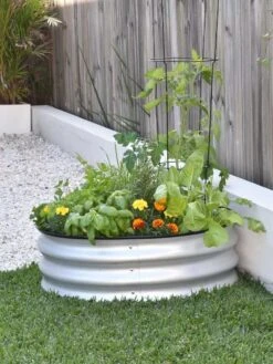 Tree Surround -Garden Supplies Shop 8598445 03V