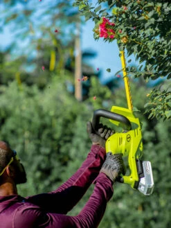 Sun Joe 24V-HT22-LTE 24-Volt ION+ Cordless Hedge Trimmer Kit | 22-Inch | W/ 2.0-Ah Battery And Charger -Garden Supplies Shop 8610657 08v